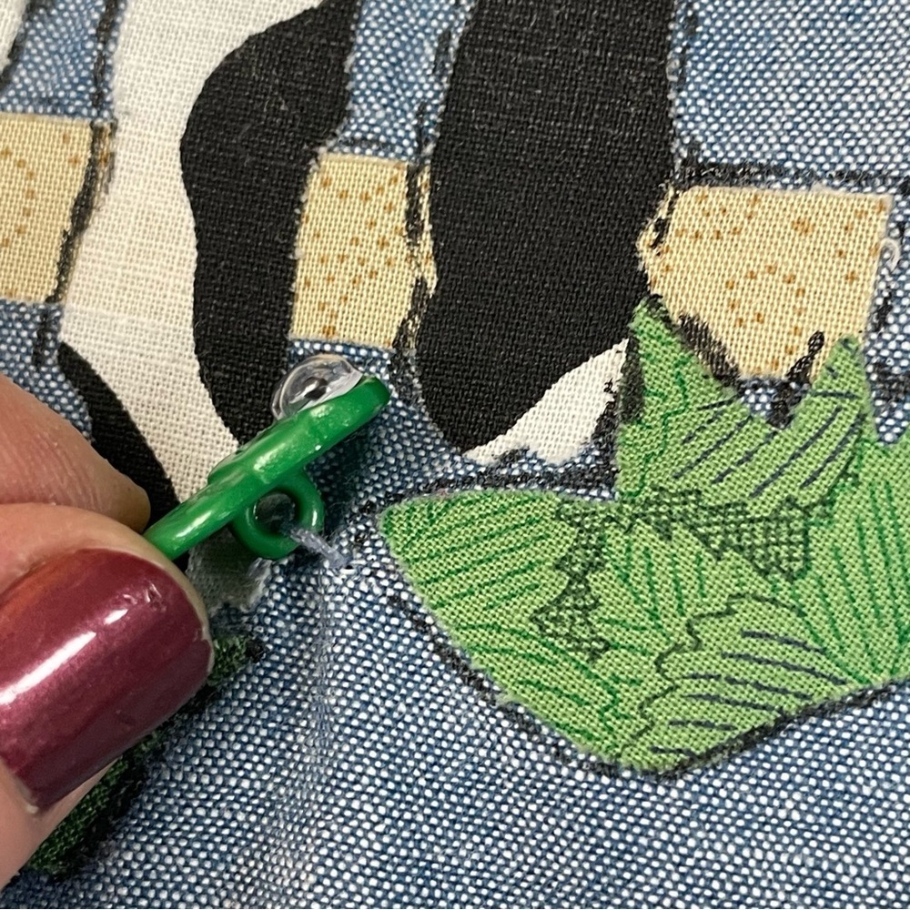 Vintage Upcycled Hand crafted Chambray size 16 1/2 sunflowers cow cottagecore - Picture 5 of 15